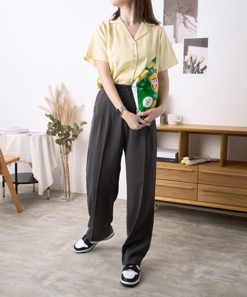 Miniministore(ミニミニストア)の「ベーシック開襟 カラーシャツ(シャツ/ブラウス・レディース・ブラック/ライトブルー/ホワイト/サーモンピンク/イエロー・FREE)」の10枚目の写真