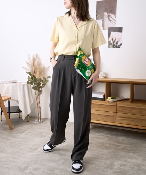 Miniministore(ミニミニストア)の「ベーシック開襟 カラーシャツ(シャツ/ブラウス・レディース・ブラック/ライトブルー/ホワイト/サーモンピンク/イエロー・FREE)」の11枚目の写真