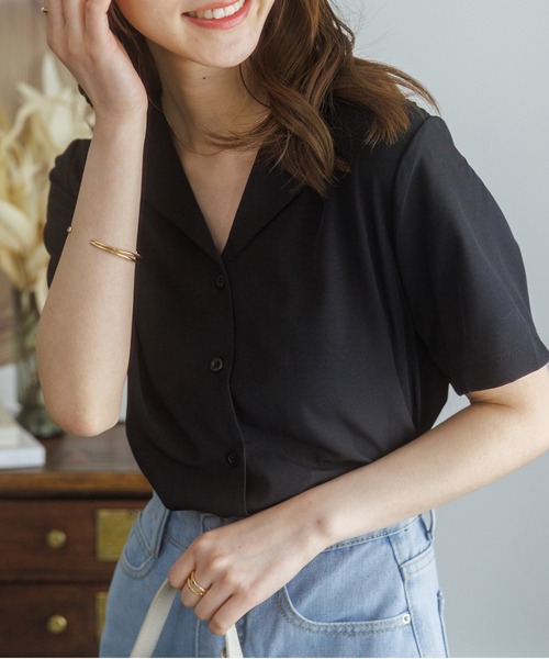 Miniministore(ミニミニストア)の「ベーシック開襟 カラーシャツ(シャツ/ブラウス・レディース・ブラック/ライトブルー/ホワイト/サーモンピンク/イエロー・FREE)」の7枚目の写真