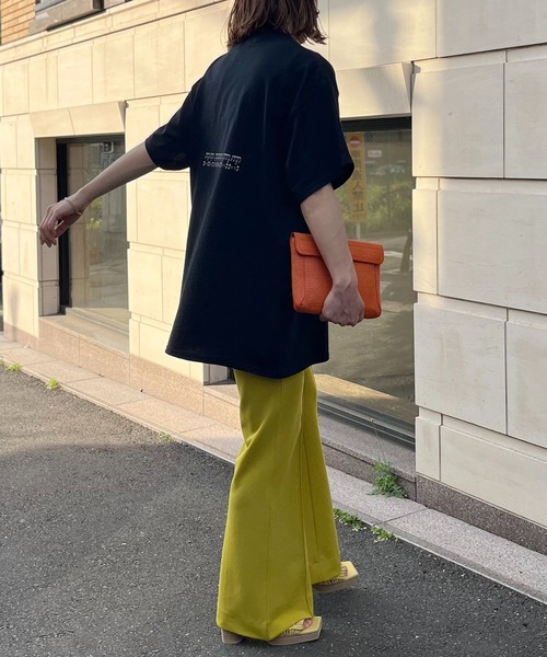 mi via loca（ミヴィアロカ）の「GILDAN リズミックロゴT半袖シャツ 【MVL007 ※2A】（Tシャツ/カットソー・レディース・ブラック/オフホワイト/オートミール・MEDIUM/LARGE）」の21枚目の写真