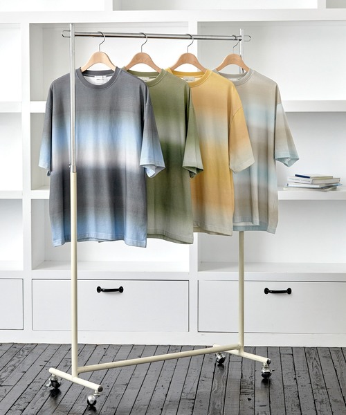 EMMA CLOTHES（エマクローズ）の「グラデーションカラールーズ半袖Tシャツ EMMA CLOTHES（Tシャツ/カットソー・メンズ・ブラック系/ベージュ系/ブルー系/グリーン系・M/L）」の21枚目の写真