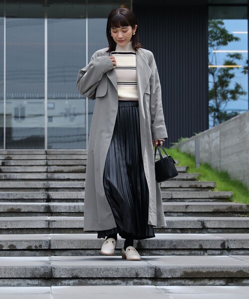BEAMS HEART(ビームスハート)の「BEAMS HEART / ノーカラー ソフトトレンチコート(トレンチコート・レディース・オリーブ/ブルー/ベージュ・SMALL/MEDIUM)」の11枚目の写真