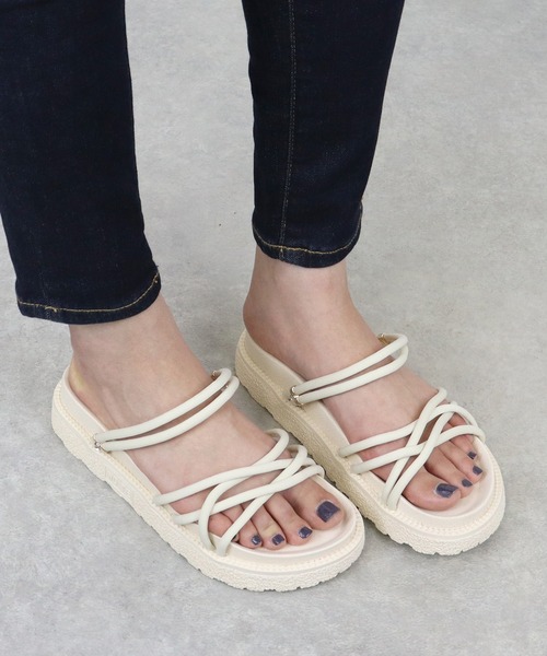 AAA+（サンエープラス）の「AAA+ /  スポーツサンダル　コードストラップサンダル/ナローストラップサンダル  コード（ナロー）華奢ストラップサンダル2WAYスポーツサンダル ギャザーストラップスポーツサンダル(3700)(3701)(3702)（サンダル・レディース・アイボリー系1/ブラック系1/アイボリー系2/ブラック系2/ブラック/アイボリー・L/LL/S/M）」の15枚目の写真