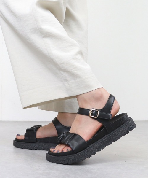 AAA+（サンエープラス）の「AAA+ /  スポーツサンダル　コードストラップサンダル/ナローストラップサンダル  コード（ナロー）華奢ストラップサンダル2WAYスポーツサンダル ギャザーストラップスポーツサンダル(3700)(3701)(3702)（サンダル・レディース・アイボリー系1/ブラック系1/アイボリー系2/ブラック系2/ブラック/アイボリー・L/LL/S/M）」の16枚目の写真