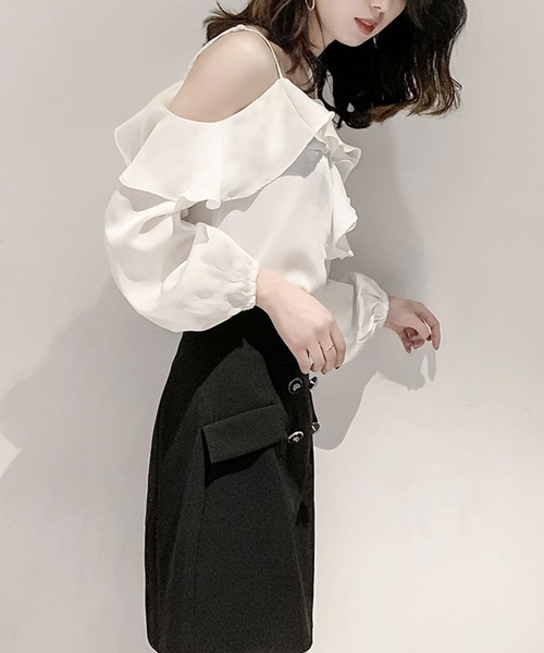 オフショルフリルキャミトップス（キャミソール）｜Grandeir