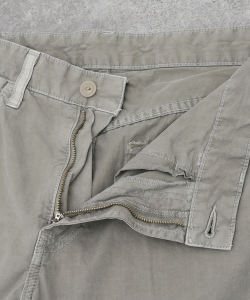 SAVE KHAKI UNITED（セーブカーキユナイテッド）の「SAVE KHAKI UNITED SUMMER STANDARD JEAN（その他パンツ・メンズ・ネイビー/ベージュ/カーキ・34/32/30）」の5枚目の写真