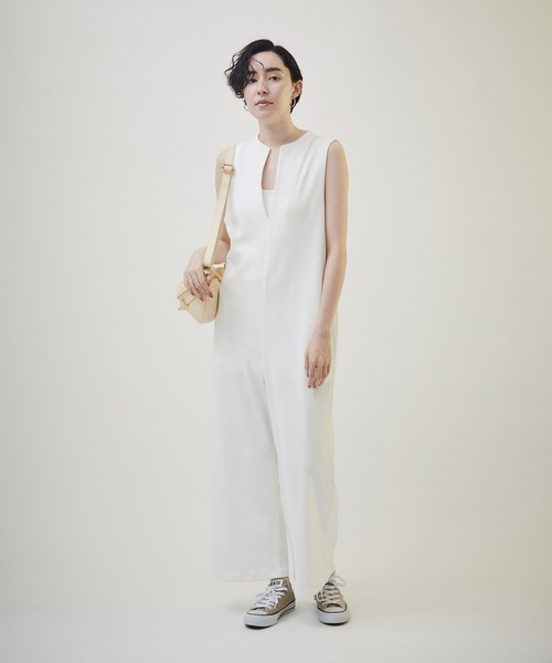 SALON adam et rope'（サロン アダム エ ロペ）の「【AULENTTI（オーレンティ）】ボディバッグ（ボディバッグ/ウエストポーチ・レディース・ブラック/ベージュ系その他・FREE）」の6枚目の写真