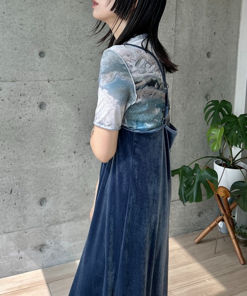 y/m by RIKA（イムバイリカ）の「ベロアバッククロスキャミワンピース（ワンピース・レディース・ブルー/ブラック・FREE）」の11枚目の写真