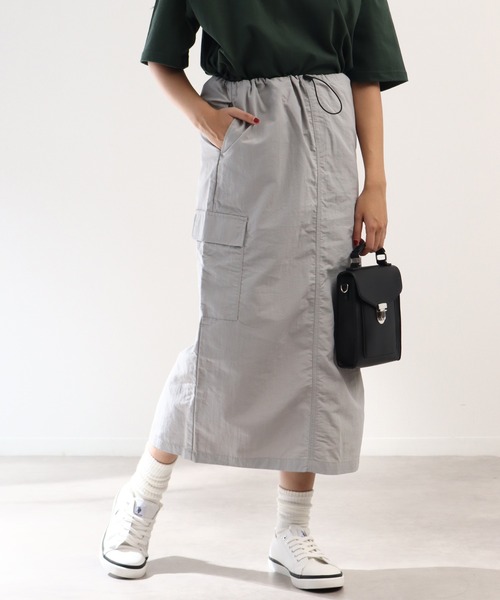 Dickies（ディッキーズ）の「【GENUINE DICKIES/ジェニュインディッキーズ】Ⅰラインカーゴスカート（スカート・レディース・ダークカーキ/ラベンダー/ライトグレー/ブラック・M/L）」の3枚目の写真