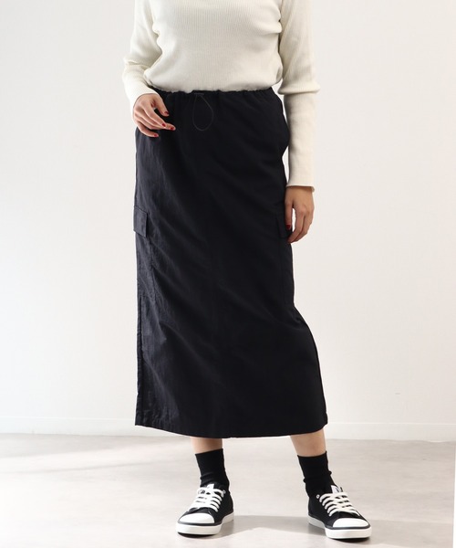 Dickies（ディッキーズ）の「【GENUINE DICKIES/ジェニュインディッキーズ】Ⅰラインカーゴスカート（スカート・レディース・ダークカーキ/ラベンダー/ライトグレー/ブラック・M/L）」の2枚目の写真