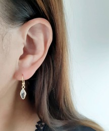 SARINOHANA/天然石枠留めピアス/SILVER925ゴールドカラー