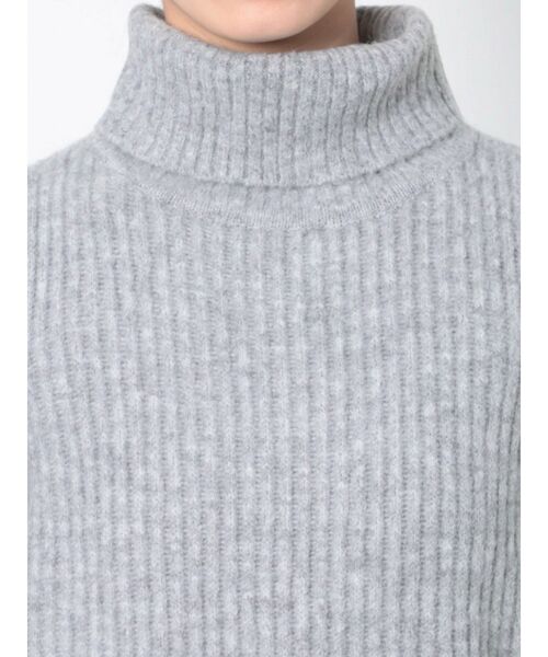 CALNAMUR（カルナムール）の「オープンショルダーニットワンピース（ワンピース・レディース・ベージュ/グレー・FREE）」の18枚目の写真