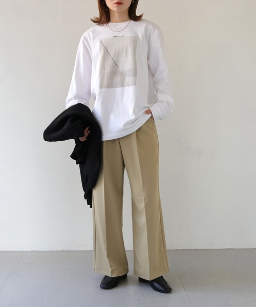 HER CLOSET（ハークローゼット）の「【shemoshelly】WEB限定ニュアンスパネルロゴロンT（Tシャツ/カットソー・レディース・ブラウン/グレイッシュベージュ/ブルー・L/S/M）」の19枚目の写真