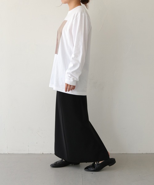 HER CLOSET（ハークローゼット）の「【shemoshelly】WEB限定ニュアンスパネルロゴロンT（Tシャツ/カットソー・レディース・ブラウン/グレイッシュベージュ/ブルー・L/S/M）」の14枚目の写真