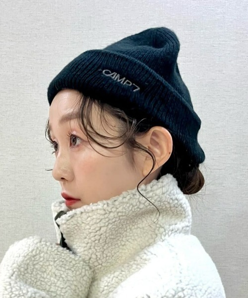 CAMP7（キャンプセブン）の「【CAMP7】サイドロゴ刺繍浅ワッチ（ニットキャップ/ビーニー・レディース・グレー/オレンジ/ブラック・フリー）」の2枚目の写真