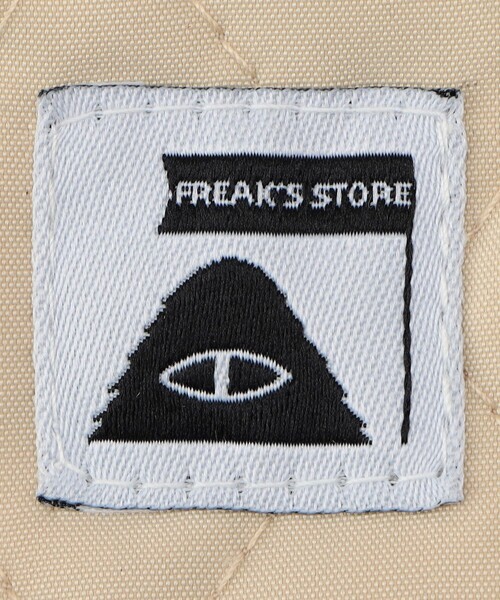 POLeR（ポーラー）の「POLeR × FREAK'S STORE/ポーラー × フリークスストア 別注 PUTTED PHONE BAG / パデット フォーンバッグ（ショルダーバッグ・メンズ・ベージュ/ブラック・ONE SIZE）」の7枚目の写真