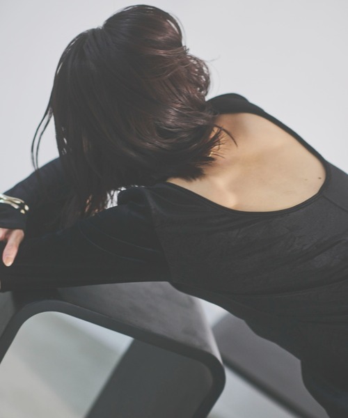 HANNE（アン）の「オープンバックベロアワンピース（ワンピース・レディース・ブラック/ホワイト・FREE）」の8枚目の写真