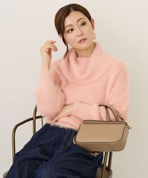 フェザーヤーン オフタートルネック プルオーバー