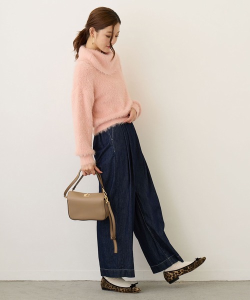 NICOLE white(ニコルホワイト)の「フェザーヤーン オフタートルネック プルオーバー(ニット/セーター・レディース・チャコールグレー/ピンク/イエロー/オフホワイト/ネイビー・FREE)」の20枚目の写真