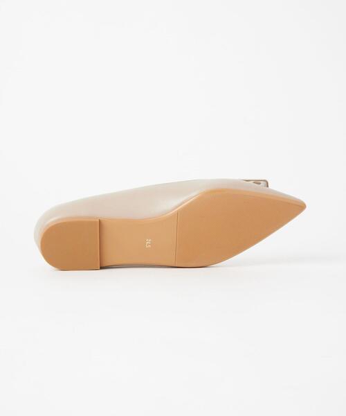 green label relaxing(グリーンレーベルリラクシング)の「ポインテッド バックル フラットシューズ- 晴雨兼用 -(パンプス・レディース・ブラック/ベージュ/シルバー・22.5cm/23cm/23.5cm/24cm/24.5cm/25cm)」の11枚目の写真