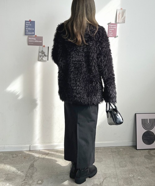 Futier land(フューティアランド)の「ノーカラーボアトッパーコーディガン(その他アウター・レディース・アイボリー/ブラック/グレイッシュベージュ・MEDIUM)」の15枚目の写真