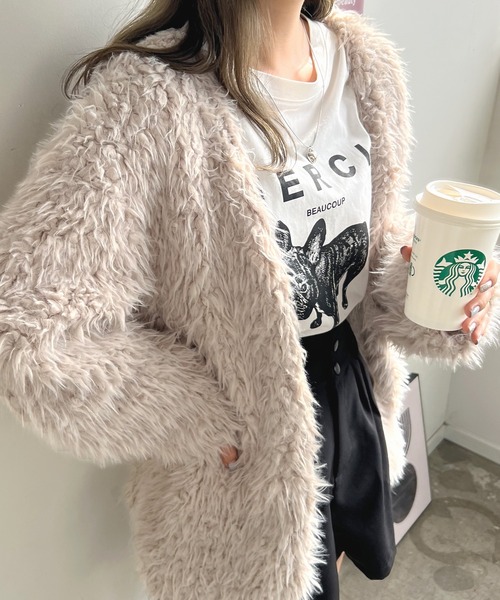 Futier land(フューティアランド)の「ノーカラーボアトッパーコーディガン(その他アウター・レディース・アイボリー/ブラック/グレイッシュベージュ・MEDIUM)」の22枚目の写真