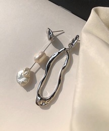 LYEON | アシンメトリーメタルパールピアス(ピアス（両耳用）)
