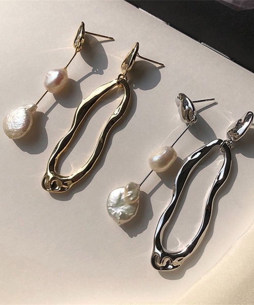 LYEON（リヨン）の「アシンメトリーメタルパールピアス（ピアス（両耳用）・レディース・シルバー/ゴールド・FREE）」の8枚目の写真