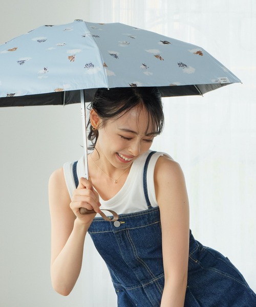 Wpc.(ダブリュピーシー)の「★飛行犬×Wpc. 空飛ぶ遮光ワンブレラ ミニ 日傘 折りたたみ 晴雨兼用(折りたたみ傘・レディース・ベージュ/サックスブルー・FREE)」の3枚目の写真