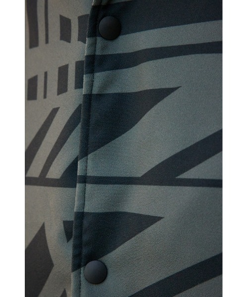 セール】幾何学総柄コーチジャケット（ブルゾン）｜AZUL BY MOUSSY