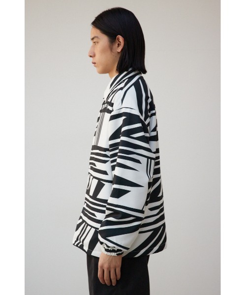 セール】幾何学総柄コーチジャケット（ブルゾン）｜AZUL BY MOUSSY