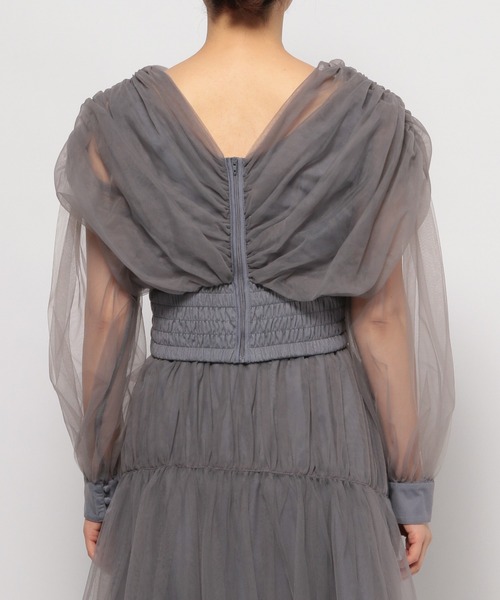 mysty woman(ミスティウーマン)の「チュールボリュームブラウス 108215(Tシャツ/カットソー・レディース・アイボリー/ライトグリーン/チャコールグレー・FREE)」の12枚目の写真