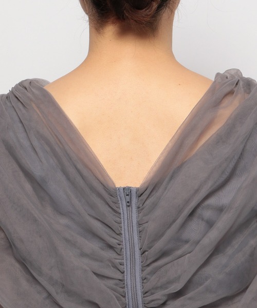 mysty woman(ミスティウーマン)の「チュールボリュームブラウス 108215(Tシャツ/カットソー・レディース・アイボリー/ライトグリーン/チャコールグレー・FREE)」の13枚目の写真