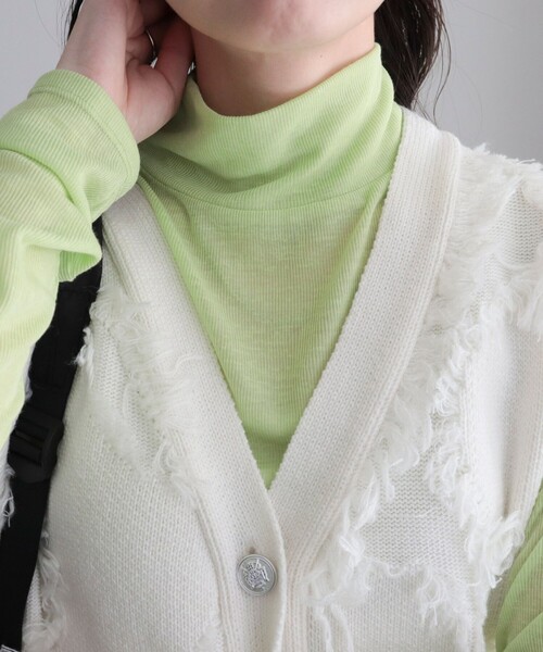 fredy emue（フレディエミュ）の「シアーテレコタートルネックプルオーバー（Tシャツ/カットソー・レディース・アイボリー/サックスブルー/チャコールグレー/イエロー・38）」の4枚目の写真