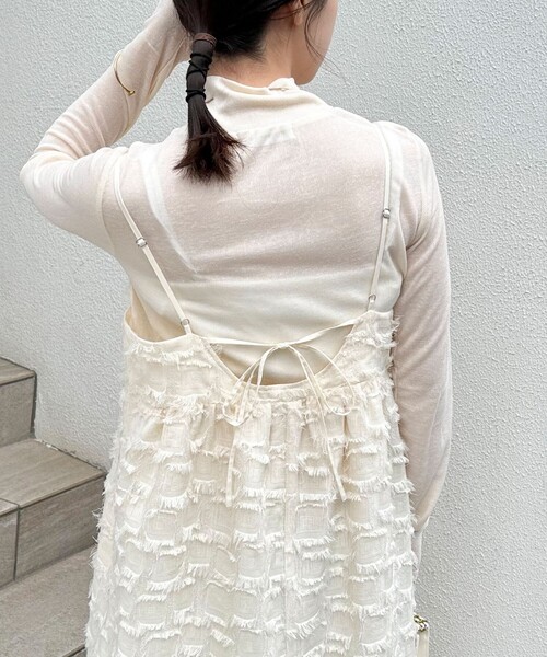 fredy emue（フレディエミュ）の「シアーテレコタートルネックプルオーバー（Tシャツ/カットソー・レディース・アイボリー/サックスブルー/チャコールグレー/イエロー・38）」の2枚目の写真