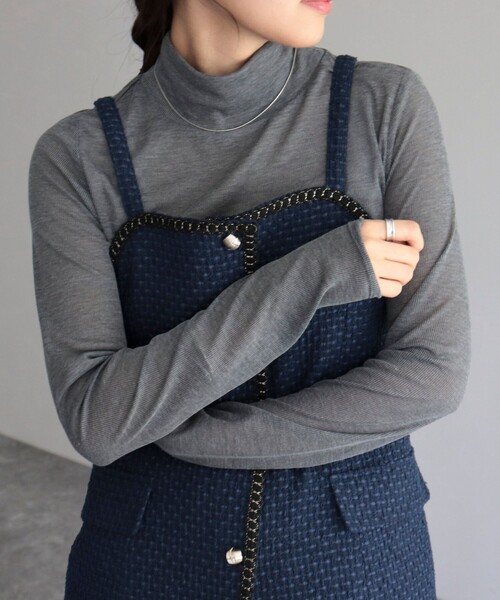 fredy emue（フレディエミュ）の「シアーテレコタートルネックプルオーバー（Tシャツ/カットソー・レディース・アイボリー/サックスブルー/チャコールグレー/イエロー・38）」の18枚目の写真