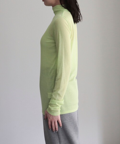 fredy emue（フレディエミュ）の「シアーテレコタートルネックプルオーバー（Tシャツ/カットソー・レディース・アイボリー/サックスブルー/チャコールグレー/イエロー・38）」の16枚目の写真