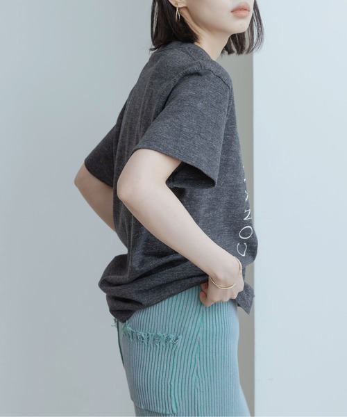 Eimee Law(エイミーロウ)の「アーチロゴ ラバーTシャツ(Tシャツ/カットソー・レディース・チャコールグレー/オフホワイト/ホワイト系/グレー系・S/M)」の18枚目の写真