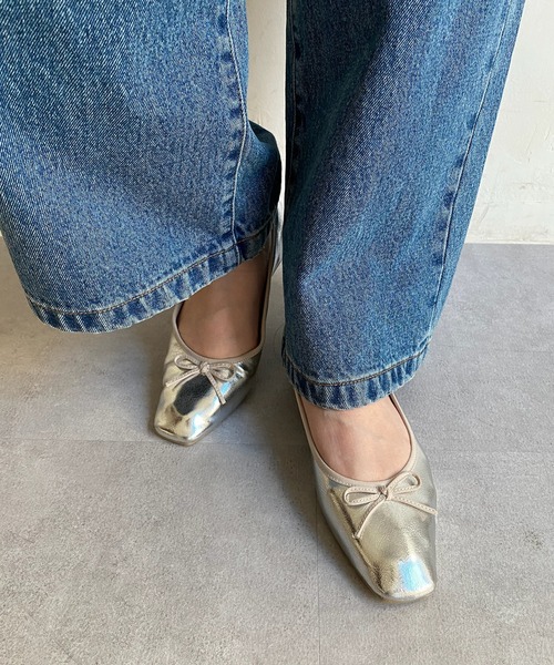 DouDou（ドゥドゥ）の「晴雨兼用ソフトスクエアバレエ（サンダル・レディース・シルバー/ブラック/シルバー系その他・23/23.5/24/24.5/23cm/23.5cm/24cm/24.5cm）」の3枚目の写真