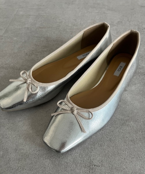 DouDou（ドゥドゥ）の「晴雨兼用ソフトスクエアバレエ（サンダル・レディース・シルバー/ブラック/シルバー系その他・23/23.5/24/24.5/23cm/23.5cm/24cm/24.5cm）」の11枚目の写真