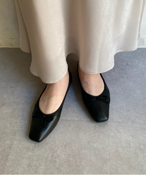 DouDou（ドゥドゥ）の「晴雨兼用ソフトスクエアバレエ（サンダル・レディース・シルバー/ブラック/シルバー系その他・23/23.5/24/24.5/23cm/23.5cm/24cm/24.5cm）」の20枚目の写真