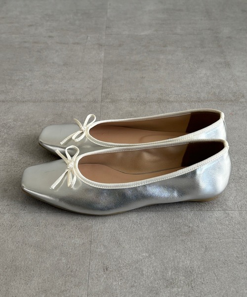 DouDou（ドゥドゥ）の「晴雨兼用ソフトスクエアバレエ（サンダル・レディース・シルバー/ブラック/シルバー系その他・23/23.5/24/24.5/23cm/23.5cm/24cm/24.5cm）」の5枚目の写真