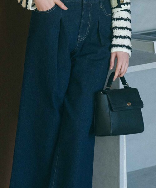 SHOO・LA・RUE（シューラルー）の「◆飾り金具フラップショルダーバッグ（ショルダーバッグ・レディース・ブラック/ピンク系/ブルー系その他5・00）」の4枚目の写真