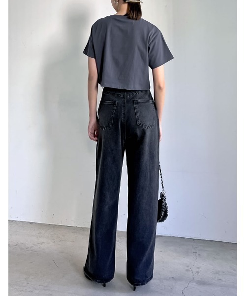Re:EDIT（リエディ）の「[接触冷感][UVカット]クロップド丈スパンコールロゴTシャツ（Tシャツ/カットソー・レディース・ホワイト×シルバー/チャコールグレー/ブラック/ホワイト×ゴールド・MEDIUM/LARGE）」の18枚目の写真