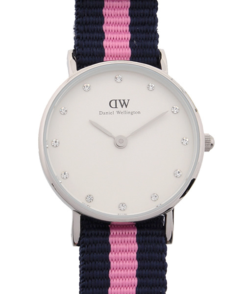 Ray BEAMS（レイビームス）の「DANIEL WELLINGTON / Classy Glasgow シルバー 26mm（アナログ腕時計・レディース・ネイビー/ピンク/レッド・ONE SIZE）」の3枚目の写真
