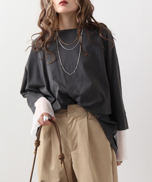 atONE（アットワン）の「atONE ボートネック7分袖ドルマンTシャツ（Tシャツ/カットソー・レディース・オフホワイト/ブラック/グレイッシュベージュ/チャコールグレー・LL～3L/4L～5L/M-L）」の3枚目の写真