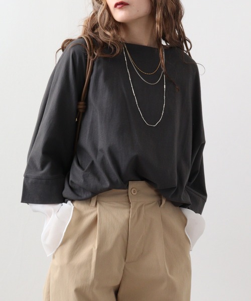 atONE（アットワン）の「atONE ボートネック7分袖ドルマンTシャツ（Tシャツ/カットソー・レディース・オフホワイト/ブラック/グレイッシュベージュ/チャコールグレー・LL～3L/4L～5L/M-L）」の20枚目の写真