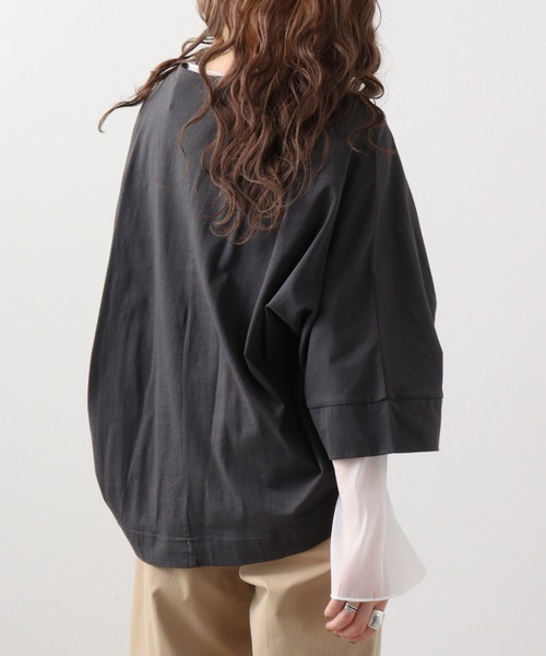 atONE（アットワン）の「atONE ボートネック7分袖ドルマンTシャツ（Tシャツ/カットソー・レディース・オフホワイト/ブラック/グレイッシュベージュ/チャコールグレー・LL～3L/4L～5L/M-L）」の18枚目の写真