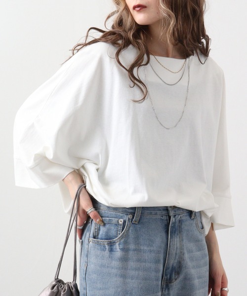 atONE（アットワン）の「atONE ボートネック7分袖ドルマンTシャツ（Tシャツ/カットソー・レディース・オフホワイト/ブラック/グレイッシュベージュ/チャコールグレー・LL～3L/4L～5L/M-L）」の14枚目の写真