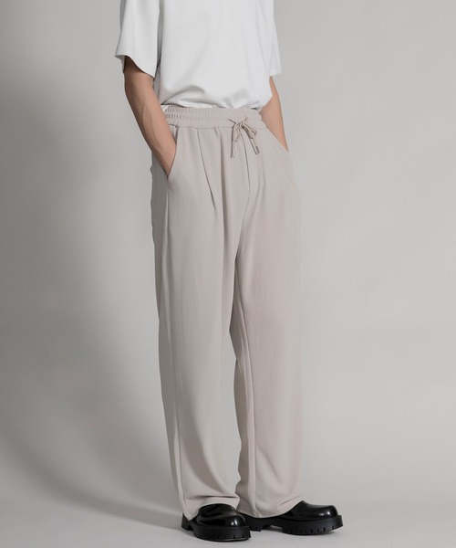 aimoha（アイモハ）の「【aimoha neo】TEXTURED TRACK TROUSERS セットアップ対応（スウェットパンツ・メンズ・ブラック/ベージュ・SMALL/MEDIUM/LARGE/X-LARGE）」の17枚目の写真